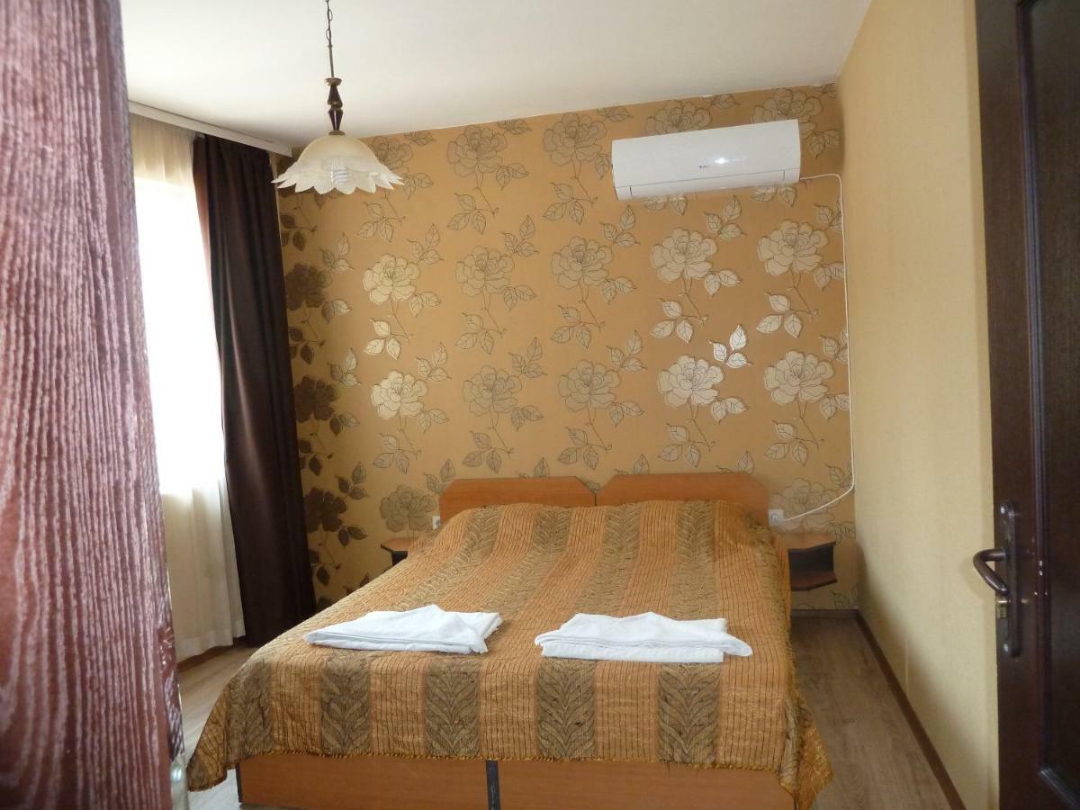 Tarnovski Dom Guest Rooms Veliko Tarnovo Extérieur photo